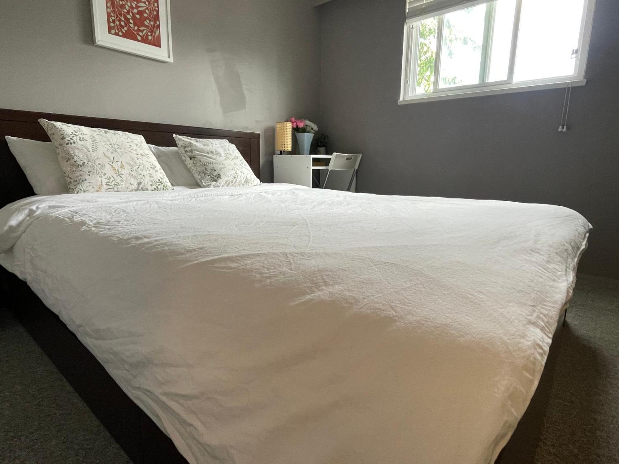 Private Room With Queen Bed In Richmond 202 Kültér fotó